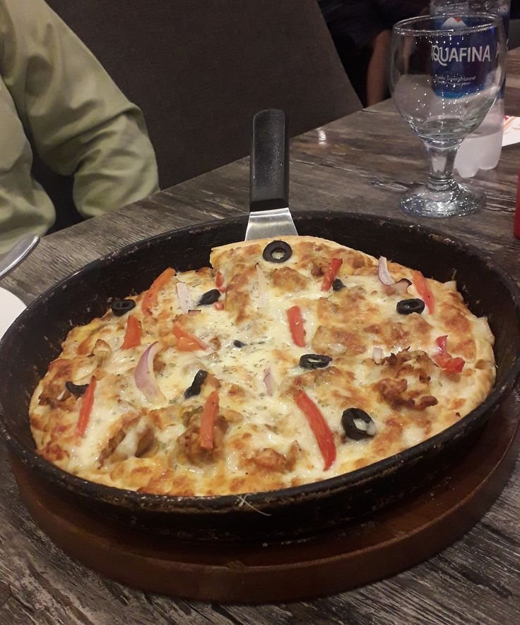 Achari Pizza
